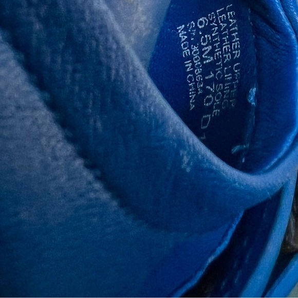 Tory Burch Royal Blue Flats with Gold Accents Size 6.5M - Picture 9 of 9